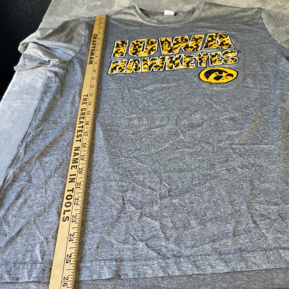 Iowa Hawkeyes Logo Short-Sleeve Activewear T-Shirt Athletic Cut Adult LG - Picture 5 of 5
